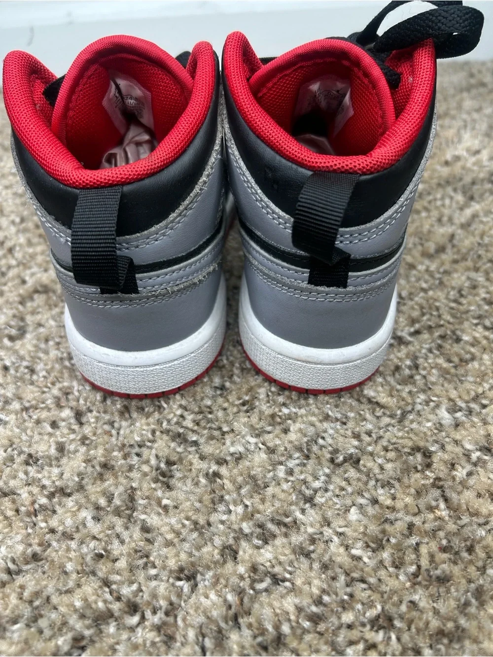 Two pairs of shoes, $45 ending date on July 4 DQ8423-006 Nike GS Air Jordan 1